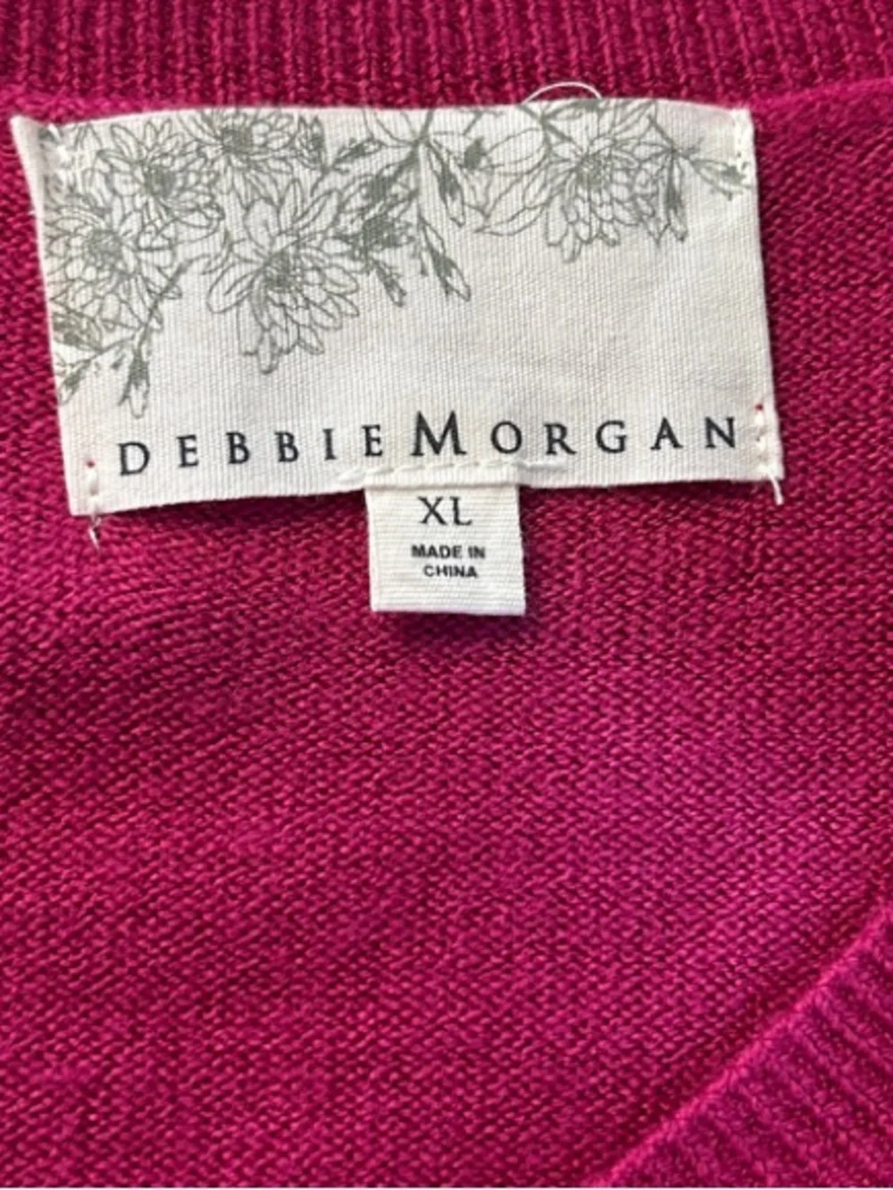 NWT Debbie Morgan Women’s Fuchsia 3/4 Length Sleeve V-Neck Sweater Size XL
